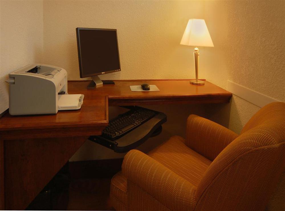 Best Western Town House Lodge Modesto Udogodnienia zdjęcie